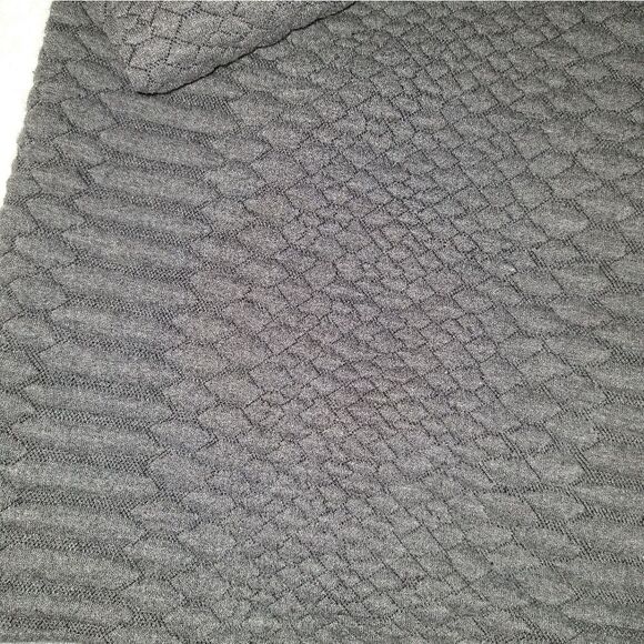 Two by Vince Camuto Snake Imprint Sweatshirt - Picture 3 of 6